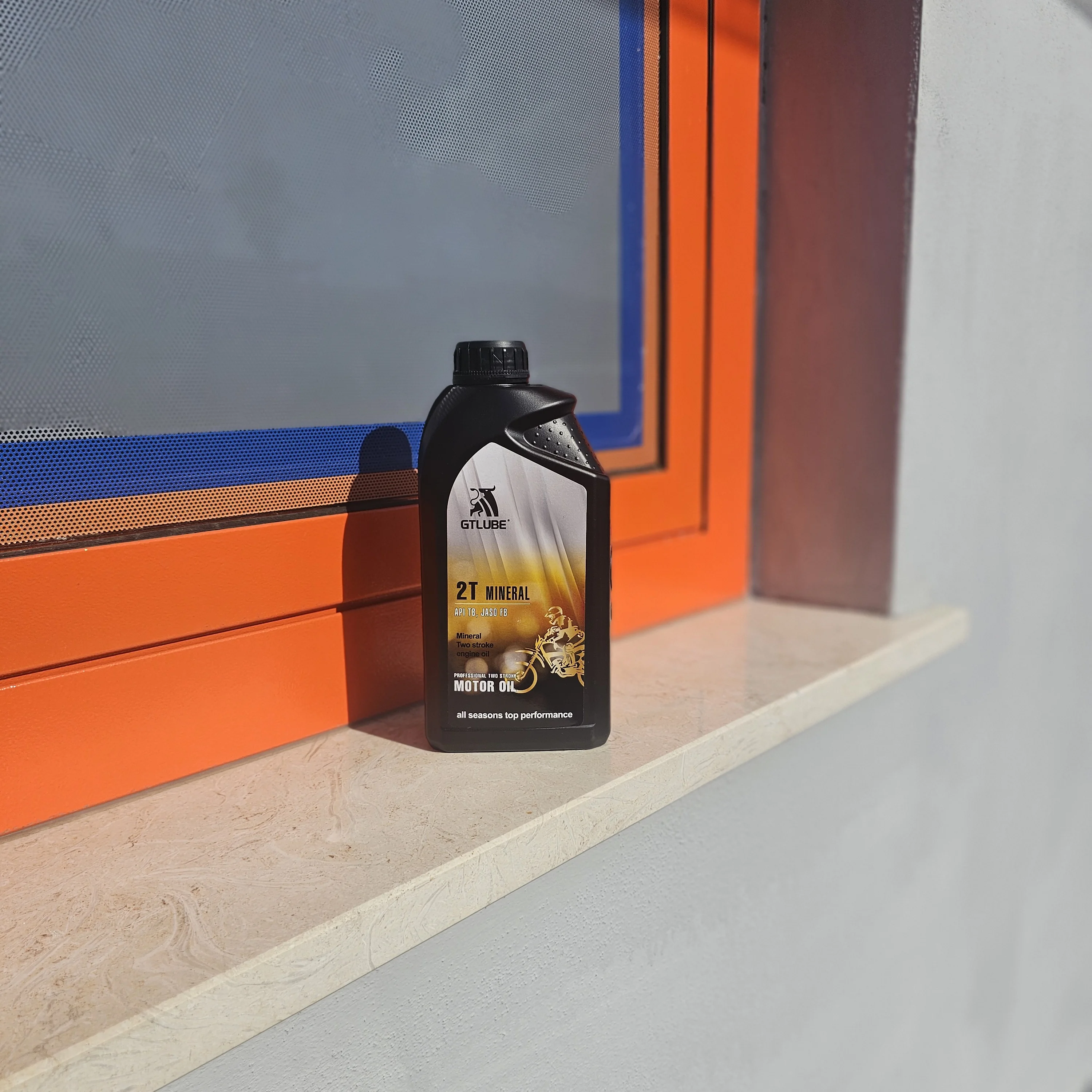 Flacone di olio motore GTLube 2T Mineral